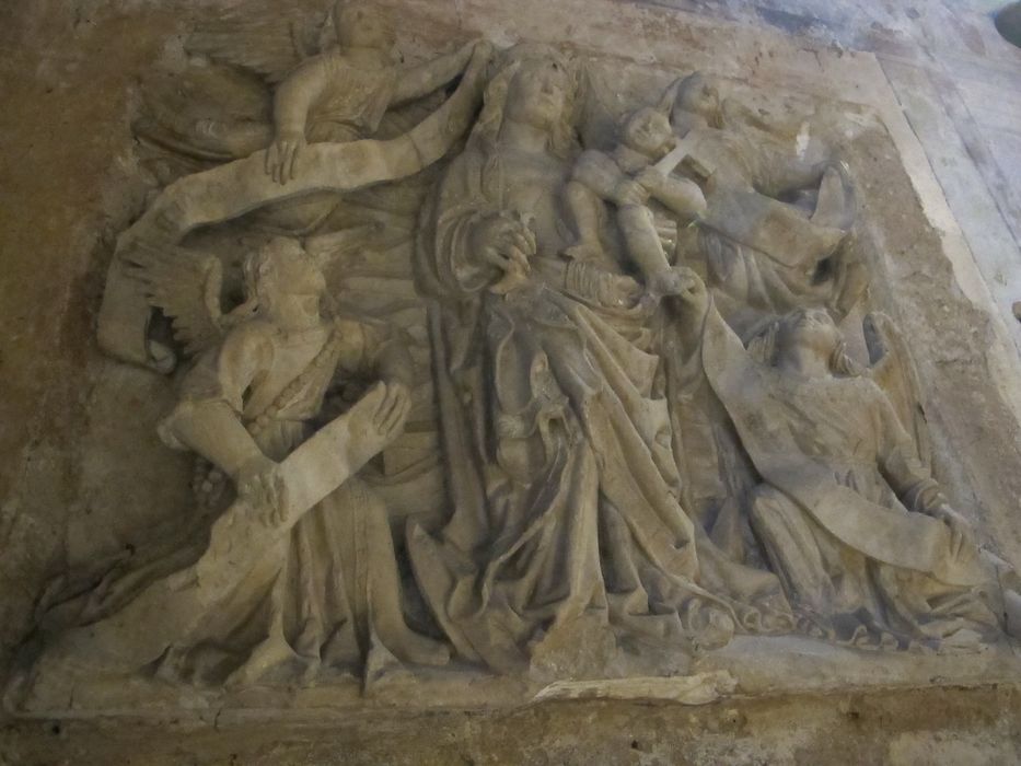 bas-relief : Vierge à l'Enfant