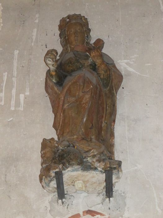 statue : sainte Catherine