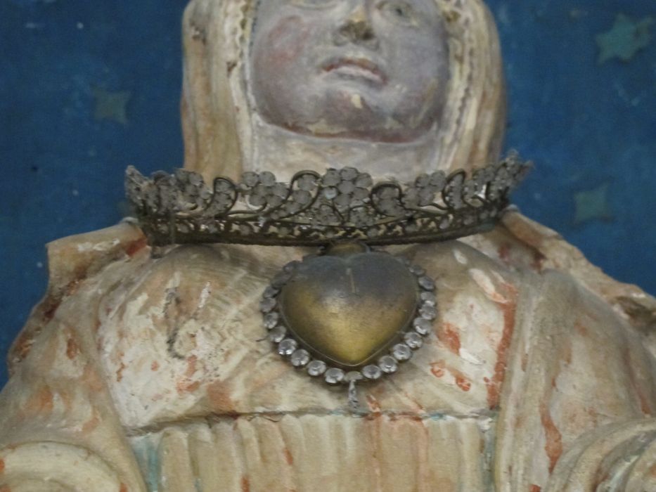 statue : Sainte Brigitte, détail - © Ministère de la Culture (France), Conservation des antiquités et des objets d’art de la Nièvre – Tous droits réservés 