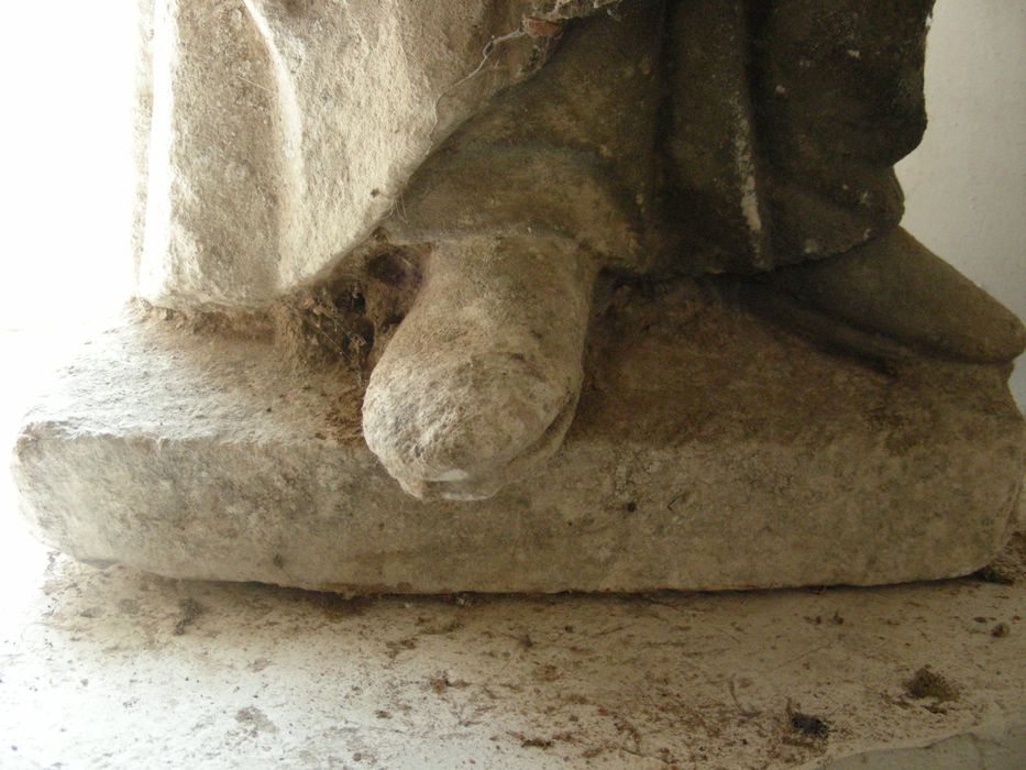 statue : Vierge à l'Enfant, détail de l’état sanitaire