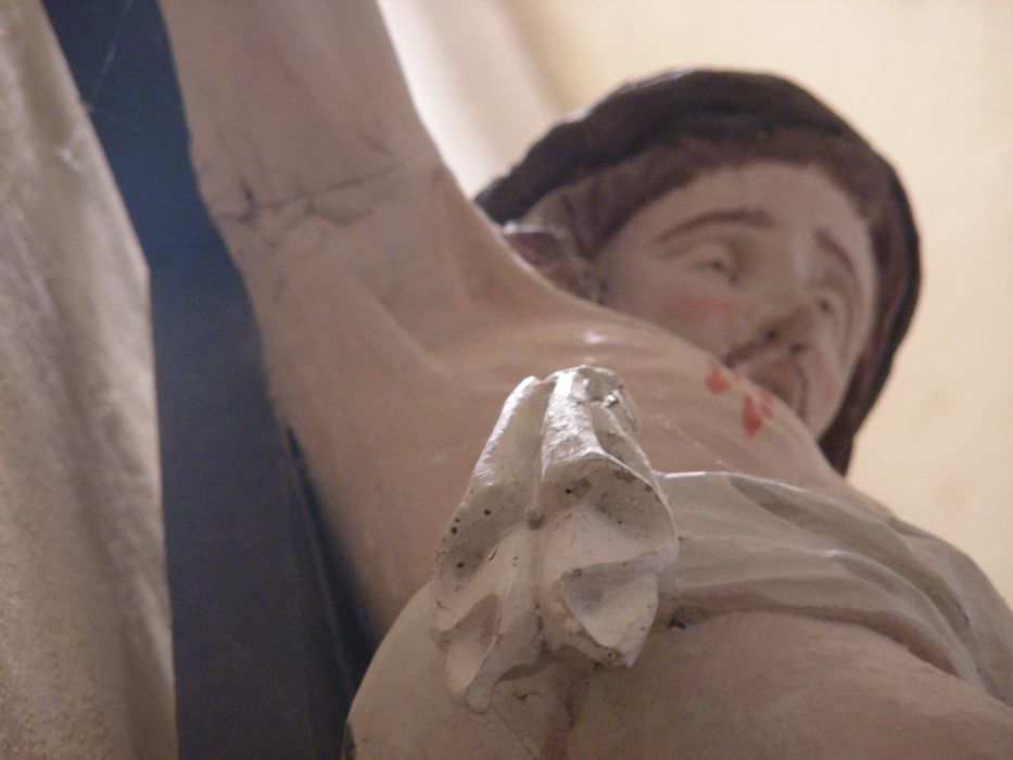 statue : Christ en Croix, détail de l’état sanitaire - © Ministère de la Culture (France), Conservation des antiquités et des objets d’art de la Nièvre – Tous droits réservés 