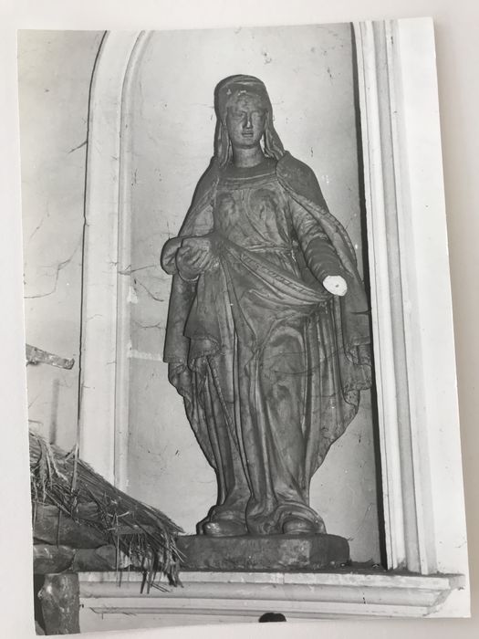 statue : Sainte - © Ministère de la Culture (France), Conservation des antiquités et des objets d’art de la Nièvre – Tous droits réservés
