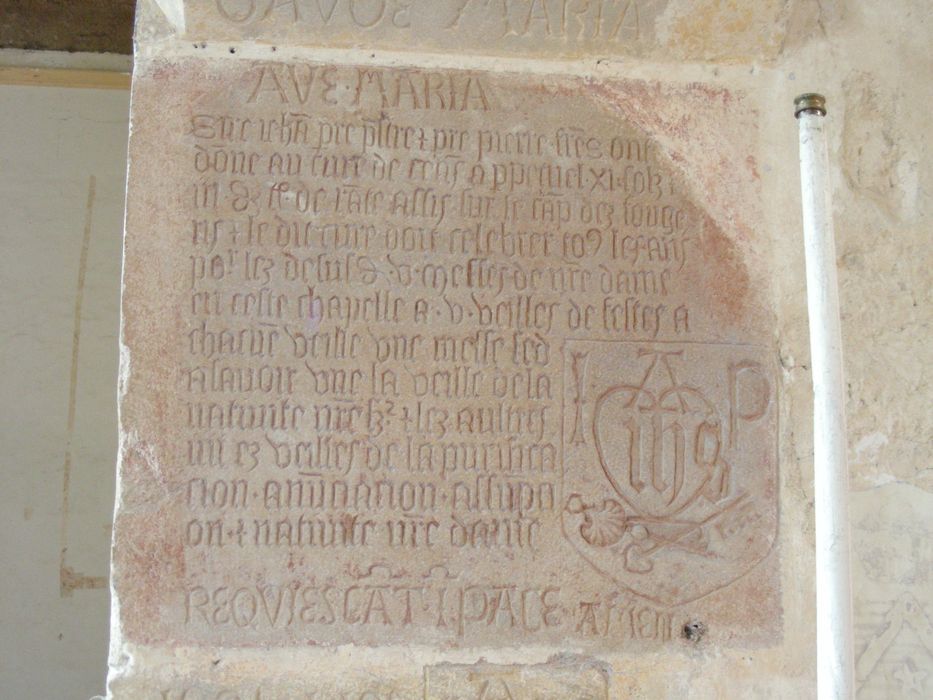 plaque commémorative (inscription murale) des fondations de Jean et Pierre PIERRE