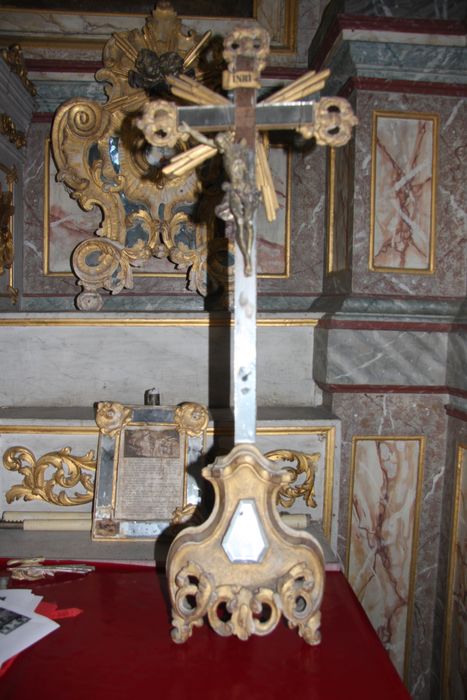 croix d’autel - © Ministère de la Culture (France), Conservation des antiquités et des objets d’art du Nord – Tous droits réservés 