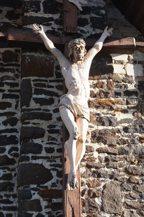 statue : Christ en croix - © Ministère de la Culture (France), Conservation des antiquités et des objets d’art du Nord – Tous droits réservés 