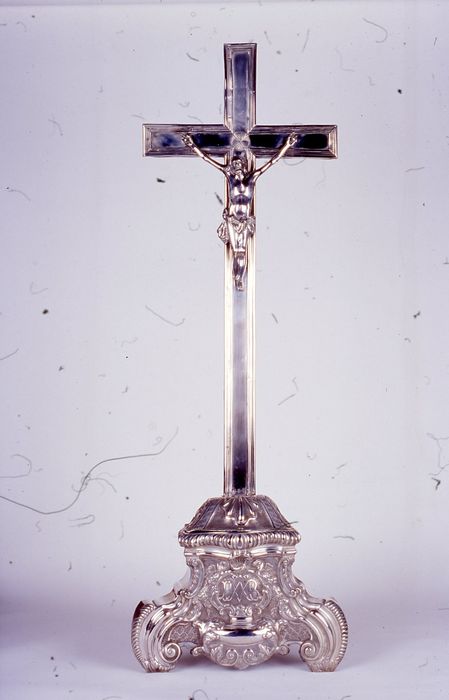 Croix d'autel