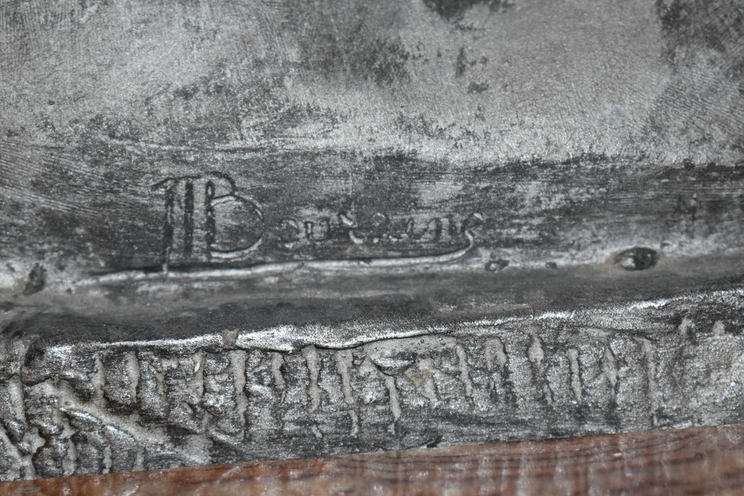 bas-relief : Charité de saint Martin (la), détail de la signature