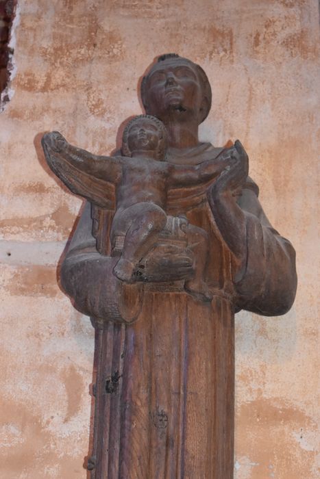 statue : Saint Antoine de Padoue, vue partielle