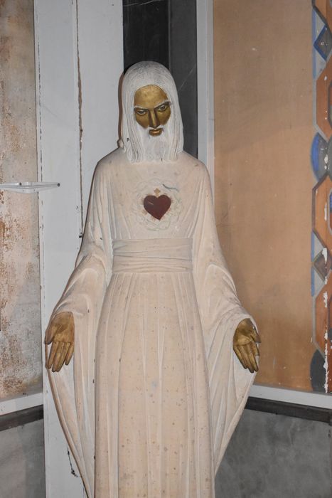 statue : Sacré-Coeur de Jésus, vue partielle