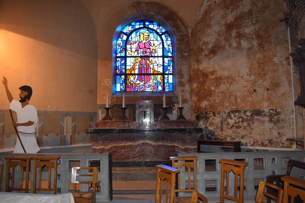 autel du bras sud du transept et tabernacle