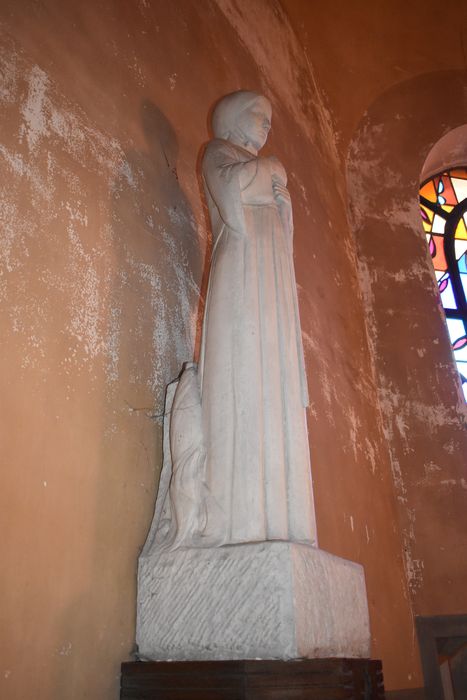 statue : Sainte Jeanne d'Arc, profil droit