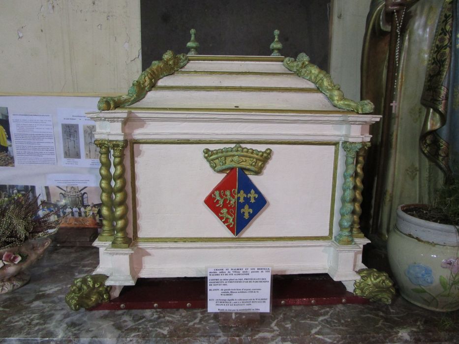 châsse dite de saint Walbert et de sainte Bertille - © Ministère de la Culture (France), Conservation des antiquités et des objets d’art du Nord – Tous droits réservés 
