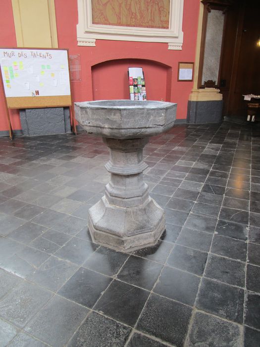 fonts baptismaux - © Ministère de la Culture (France), Conservation des antiquités et des objets d’art du Nord – Tous droits réservés