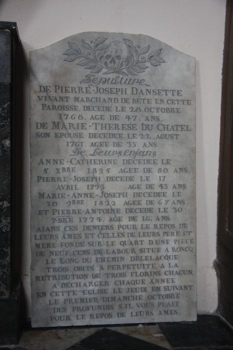 plaque funéraire de Marie-Thérèse du Chatel - © Ministère de la Culture (France), Conservation des antiquités et des objets d’art du Nord – Tous droits réservés 