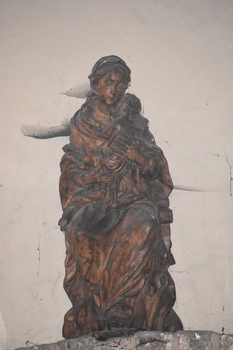 statue : Vierge à l'Enfant - © Ministère de la Culture (France), Conservation des antiquités et des objets d’art du Nord – Tous droits réservés