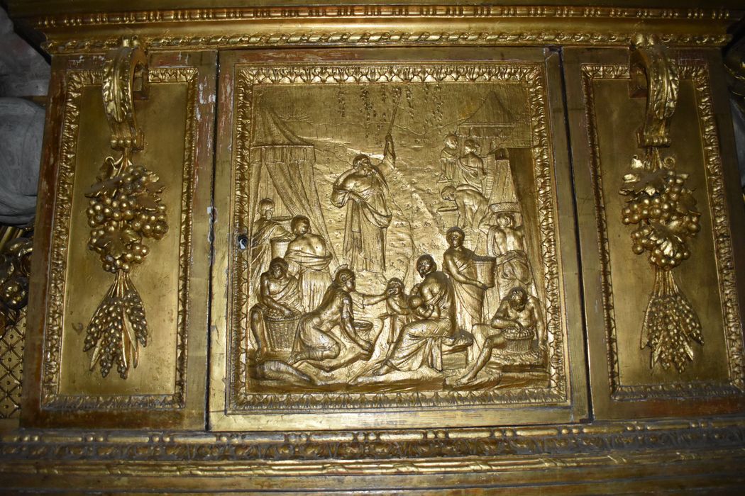 tabernacle du maître-autel, détail : hébreux recueillant la manne dans le désert (les)