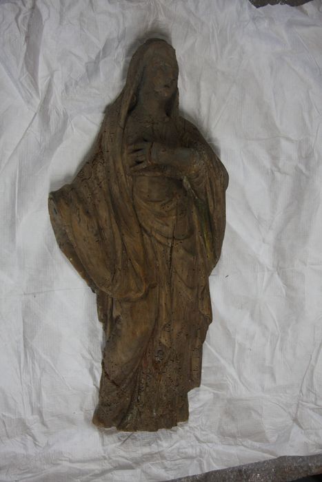 statue : Vierge dite Notre-Dame des Sept Douleurs - © Ministère de la Culture (France), Conservation des antiquités et des objets d’art du Nord – Tous droits réservés 