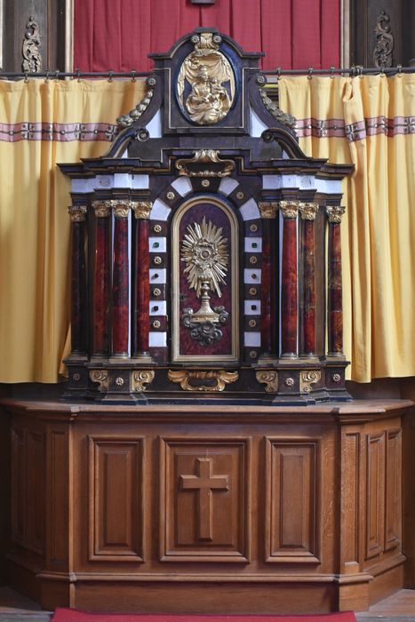 tabernacle du maître-autel - © Ministère de la Culture (France), Conservation des antiquités et des objets d’art du Nord – Tous droits réservés 