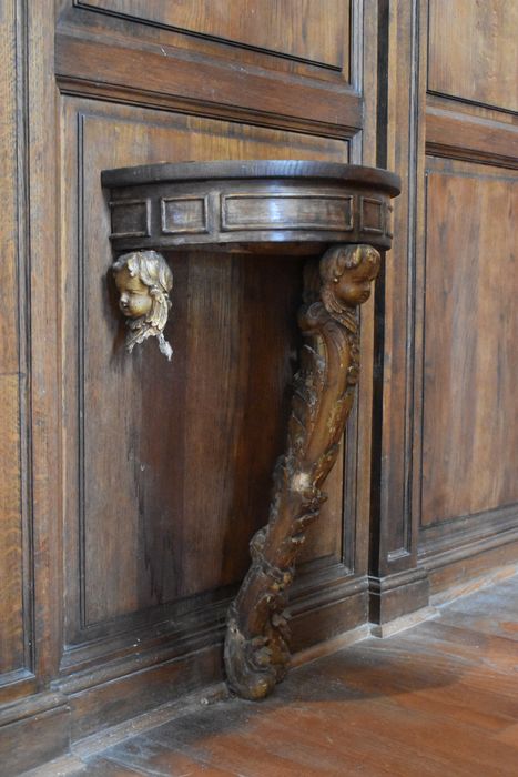 crédence n°1 - © Ministère de la Culture (France), Conservation des antiquités et des objets d’art du Nord – Tous droits réservés 