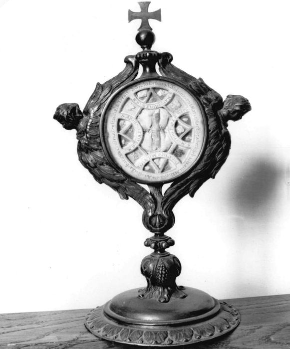 reliquaire - © Ministère de la Culture (France), Conservation des antiquités et des objets d’art du Nord – Tous droits réservés 