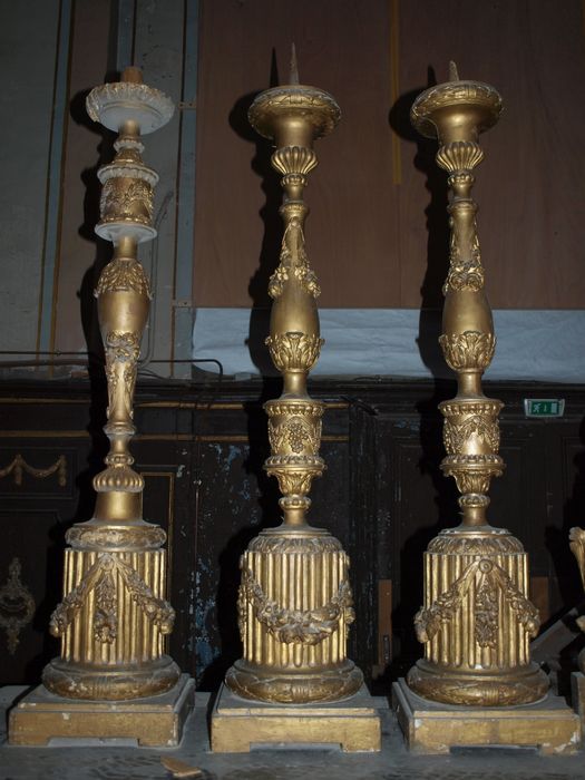 chandeliers du maître-autel - © Ministère de la Culture (France), Conservation des antiquités et des objets d’art du Nord – Tous droits réservés 
