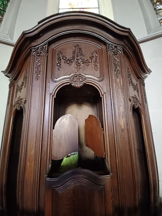 confessionnal n°2 - © Ministère de la Culture (France), Conservation des antiquités et des objets d’art du Nord – Tous droits réservés 