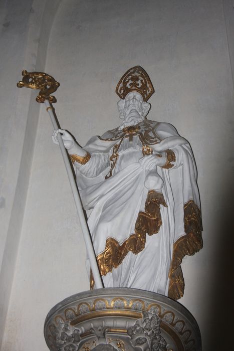 Statue : Saint évêque (?)