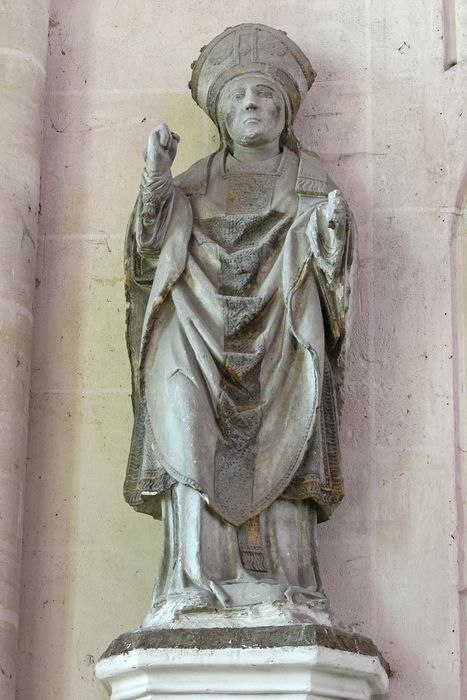 statue : Saint Léger