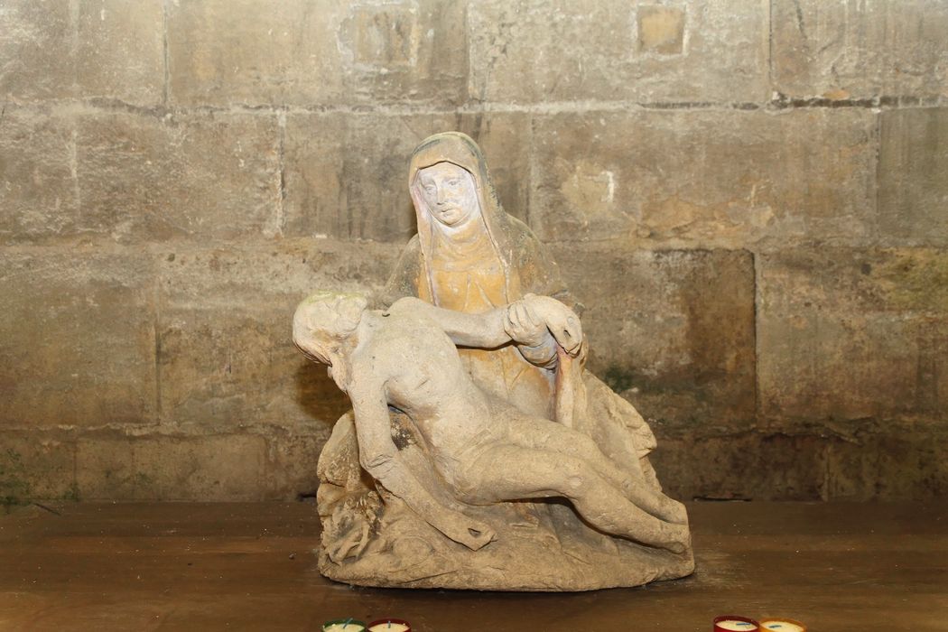 Groupe sculpté : Vierge de Pitié