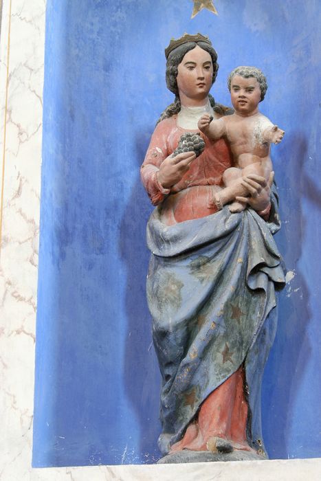 statue : Vierge à l'Enfant