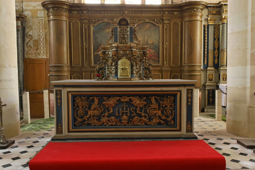 autel (maître-autel), table d'autel, tabernacle, exposition