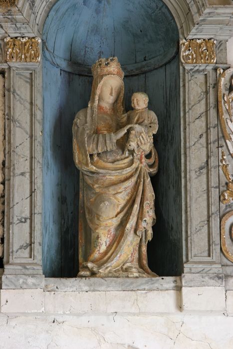 statue : Vierge à l'Enfant