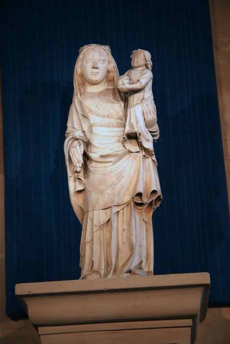 Statue : Vierge à l'Enfant