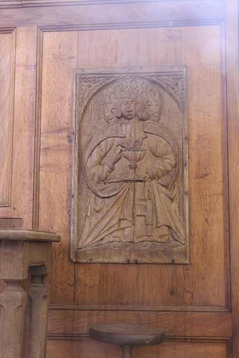 bas-relief : Saint Jean l'Evangéliste - © Ministère de la Culture (France), Conservation des antiquités et des objets d’art de l'Oise – Tous droits réservés