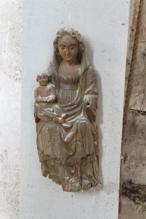 Statue : Vierge à l'Enfant