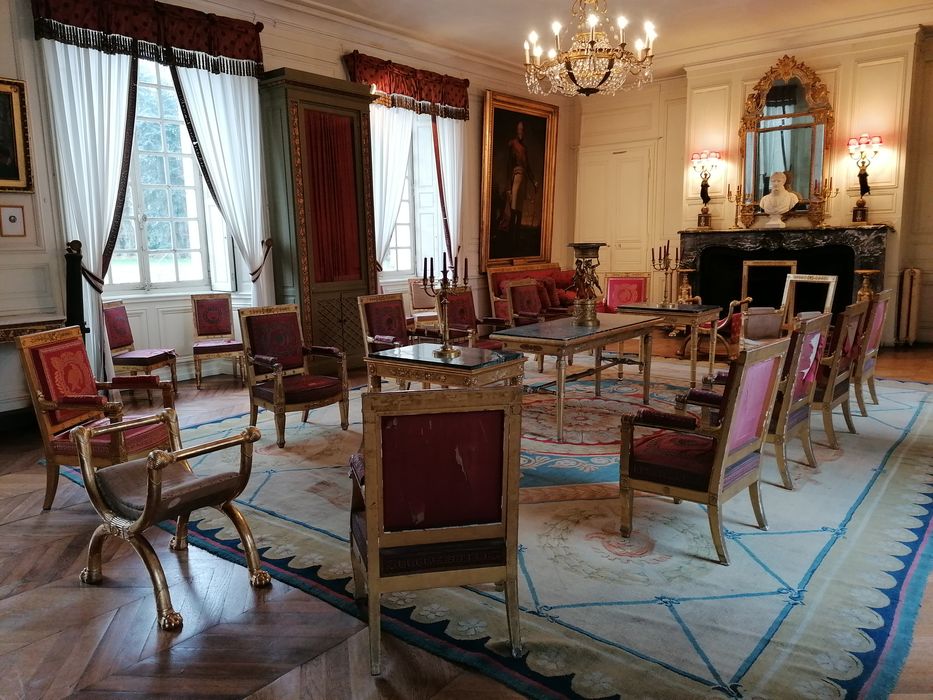 Ensemble historique mobilier : mobilier du "salon Trévise"