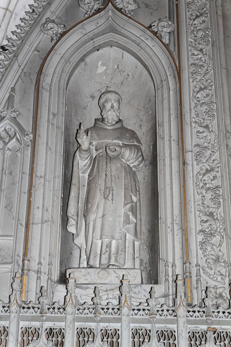 statue : Saint Lubin (?)