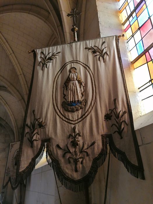bannière de la Vierge