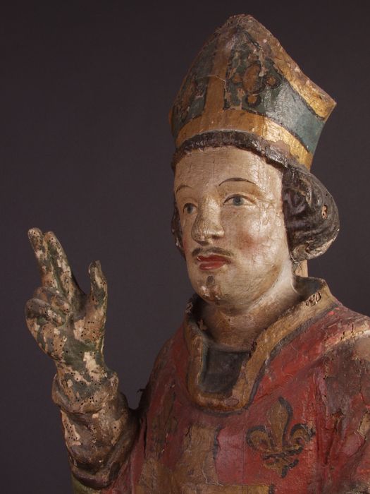 statue : Saint Nicolas évêque, vue partielle