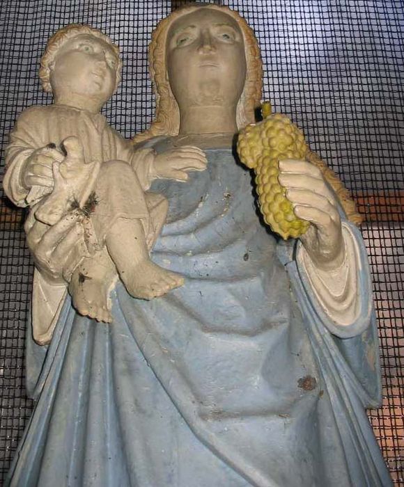 Statue : Vierge au raisin