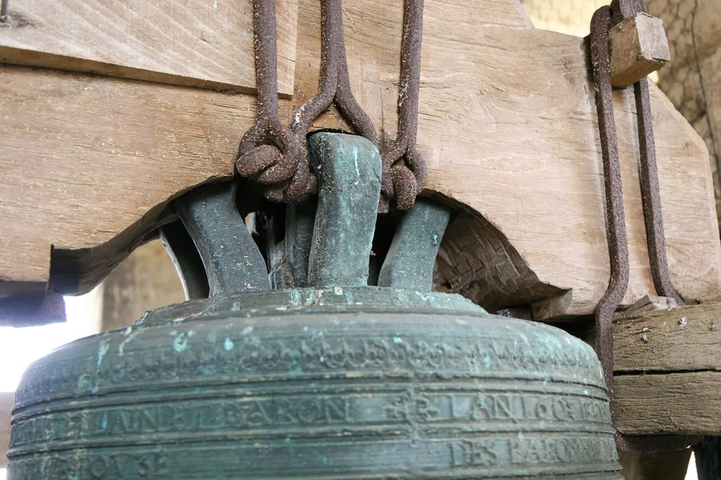 cloche, détail du cerveau