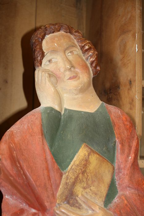 statue : Saint Jean, vue partielle