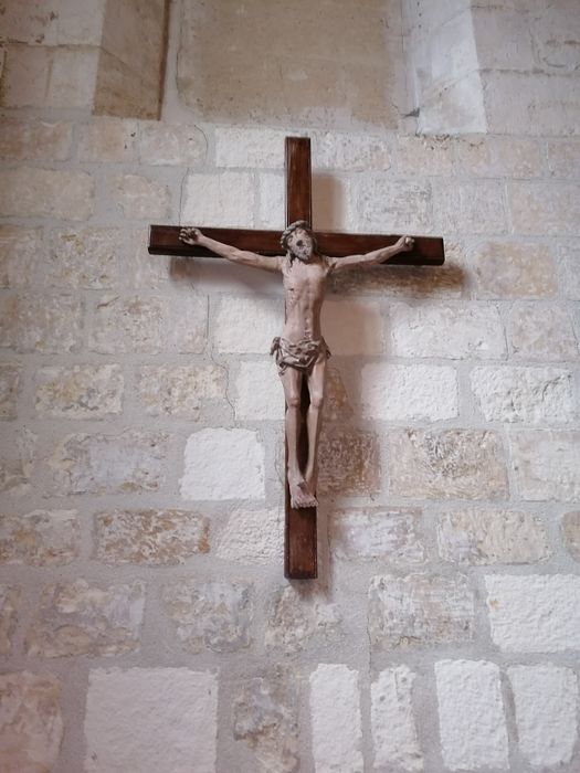 statue : Christ en croix - © Ministère de la Culture (France), Conservation des antiquités et des objets d’art de l'Oise - Tous droits réservés