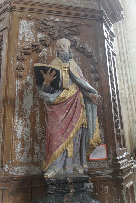 statue : Saint évêque (saint Martin)