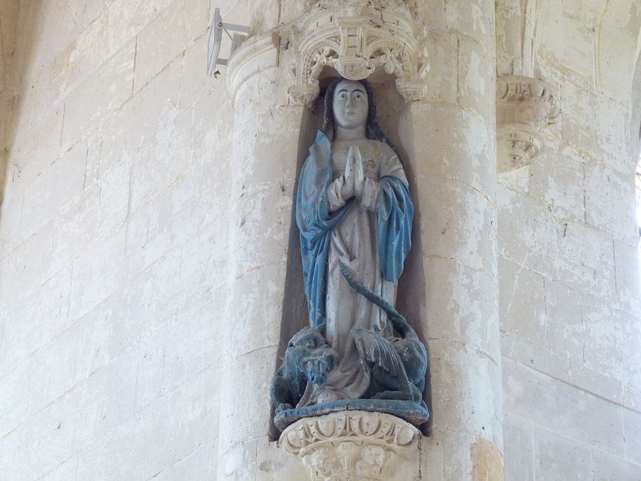 Statue : Sainte Marguerite