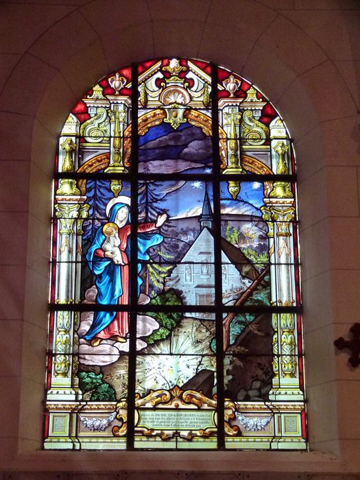 verrière n°1 : Histoire de la chapelle Notre-Dame de Bonsecours - © Ministère de la Culture (France), Conservation des antiquités et des objets d’art de l'Oise - Tous droits réservés