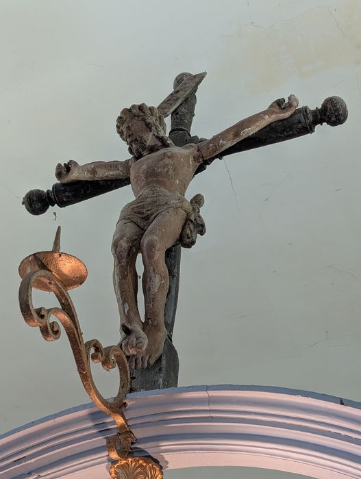 statue (poutre de gloire) : Christ en croix
