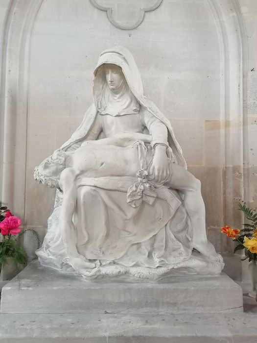 groupe sculpté : Vierge de Pitié