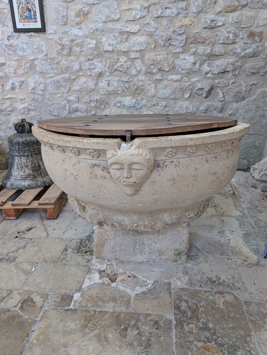 fonts baptismaux (cuve baptismale à infusion)