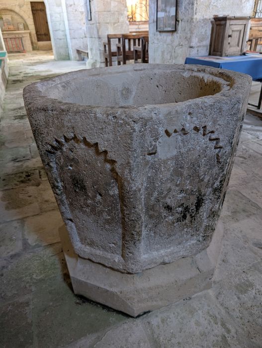 fonts baptismaux (cuve baptismale à infusion)
